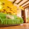 Cozy Chalet in Laroya + Pool