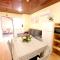 Modern apartment in Prazeres with shared pool, 150 m²