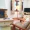 2 bedrooms house with furnished garden and wifi at Camacha