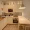 Modern Apartment In Central Romantic Quarter