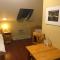 Crowsnest Vineyards Guesthouse - Keremeos