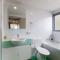 Bayview Apartments 10 42 Stockton St - Stylish apartment with air conditioning and Wi-Fi conveniently located in the heart of Nelson Bay - Nelson Bay