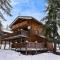 Chalet Côté Cœur, La Tania, with Outdoor Hot Tub and 7 Ensuite Rooms