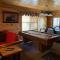5 O Clock Somewhere Cabin