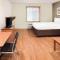 WoodSpring Suites Columbus NE I-270 Airport