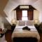 The Oak Potch Guesthouse