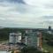 B17-15-Amazing Lake view studio unit, Hyve,Cyberjaya, Free WiFi, Free Parking, Netflix, Pool, 3044 - Cyberjaya