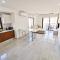 Vasilo Court Seaview City Apartment