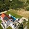 Villa Jure with heated pool, great garden, quiet location - Župa