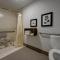 Country Inn & Suites by Radisson, Pierre, SD - بيير