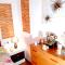 Charming House in Íllar with Mountain View and Balcony - Illar