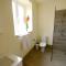 Comfortable apartment with shared pool in Prazeres, 150 m²