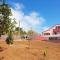 Comfortable apartment with shared pool in Prazeres, 150 m²