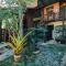Suankaew​ art​ hostel​