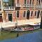 GORGEOUS VENETIAN APARTMENT WITH CANAL VIEW