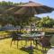 StayVista at Dudly Manor with Swimming Pool