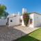 Oura Family House