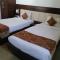 Hotel Taj Heights