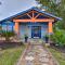 Downtown Ocean Springs Duplex with AandC 1 Mi to Beach