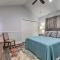 Downtown Ocean Springs Duplex with AandC 1 Mi to Beach - Ocean Springs Downtown Ocean Springs Duplex with AandC 1 Mi to Beach - Ocean Springs
