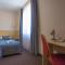 Hotel BEST with FREE PARKING - Riga