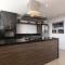 609-Apartamento Encantador, com 1 vaga de GARAGEM, Todo Mobiliado e Decorado, Edificio com Academia, Lavanderia, Excelente localização no Rebouças, Proximo ao Batel e Centro - كوريتيبا
