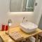 Cristalia,Roof terrace in city center, Garage, Netflix 75inch TV
