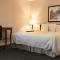 Alpine Inn & Suites Rockford