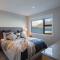 Kohanga Luxury Lakeside Villa by Amazing Accom