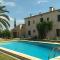 Son Jordi nou, beautiful villa near Alaro big swimming pool, BBQ mountain views 12people - Консель