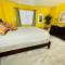 Casas Adobes condo