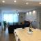 La Maison de la Douce Heure, 4 appartements climatisés avec jardin au centre ville proche des Thermes - Lons-le-Saunier