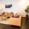 2BR Airy & Tidy Apt with Free Covered Parking - Central Modern - شيكاغو