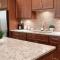 2BR Airy & Tidy Apt with Free Covered Parking - Central Modern - شيكاغو