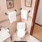 2BR Airy & Tidy Apt with Free Covered Parking - Central Modern - شيكاغو
