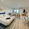D. Ana Beach Studio D. Ana Beach Studio