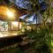 Sari House Ubud - Balinese Style Homestay - Убуд