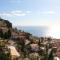 One bedroom appartement with balcony at Giardini Naxos 1 km away from the beach