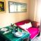 One bedroom appartement with city view enclosed garden and wifi at Monza