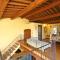 4 bedrooms house with shared pool furnished garden and wifi at Ramazzano Le Pulci