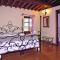 Charming House in Ramazzano with Pool