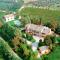 Charming House in Ramazzano with Pool