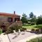 2 bedrooms house with shared pool enclosed garden and wifi at Trequanda