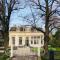 Tiny house in tuin van de statige villa Mariahof - Dordrecht