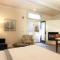 Lobos Lodge - Carmel