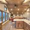 Homey Cle Elum Lake Apt with Shared Hot Tub and Views! - Ronald