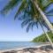 Roydon Beachfront Apartments