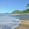 Roydon Beachfront Apartments