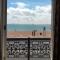 Spacious 3 bedroom Beachfront property with amazing sea views!