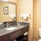 Comfort Inn & Suites Plainville-Foxboro